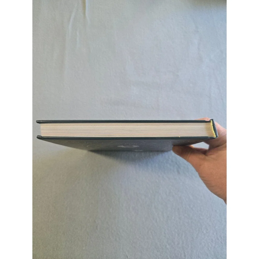 Snoop Dogg‎ From Crook to Cook Cookbook Unisex OS Black Gold Hardcover Recipes